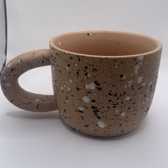 Mug speckled egg look black & white on Beige Mug w/ donut Handle Cup - Picture 4 of 7